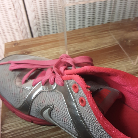 WOMENS AIR RELENTLESS RUNNING SHOE 8 - Picture 3 of 7